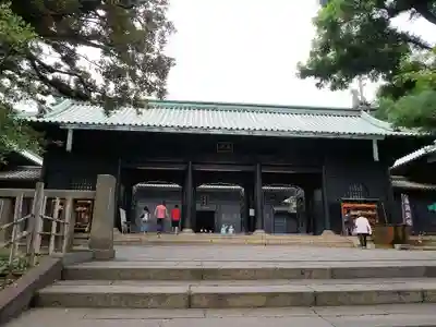 湯島聖堂の山門・神門