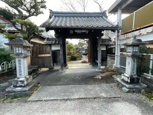 清久寺の{uncategorized: "未分類", other: "その他", undefined: "問題あり", building: "その他建物", grave: "お墓", sacred_gate: "鳥居", guardian: "狛犬", statue: "像", buddha: "仏像", history: "歴史", nature: "自然", garden: "庭園", animal: "動物", pagoda: "塔", temizu: "手水舎", mountain_gate: "山門・神門", sanctuary: "本殿・本堂", subordinate: "末社・摂社", art: "芸術", scenery: "景色", jizo: "地蔵", ema: "絵馬", goshuin: "御朱印", omikuji: "おみくじ", items: "授与品その他", amulet: "お守り", goshuincho: "御朱印帳", eats: "食事", festival: "お祭り", votive_dance: "神楽", shichigosan: "七五三参", wedding: "結婚式", experience: "体験その他", initially: "初詣", around: "周辺", anti_infection: "感染症対策"}