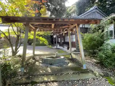 布氣皇舘太神社の手水舎