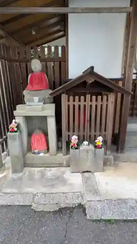 薬師瑠璃光如来堂の地蔵