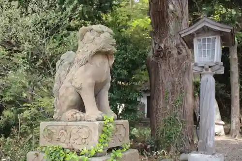 鳥海山大物忌神社吹浦口ノ宮の狛犬