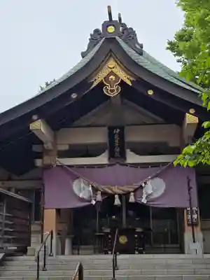 彌彦神社　(伊夜日子神社)の本殿・本堂