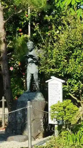 今市報徳二宮神社の像