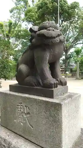 飯香岡八幡宮の狛犬