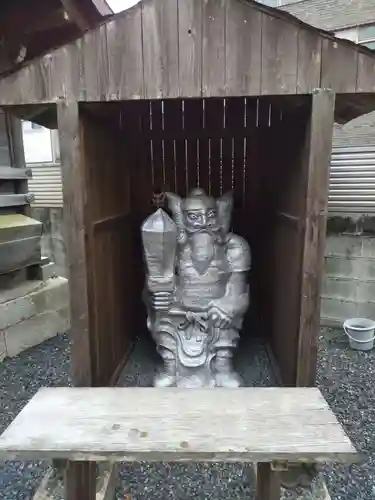 若宮八幡宮（陶器神社）の像