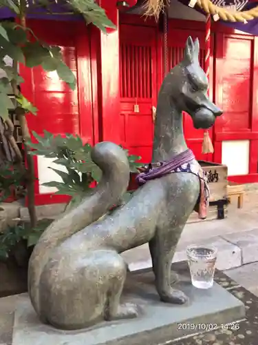 装束稲荷神社（王子稲荷神社境外摂社）の狛犬