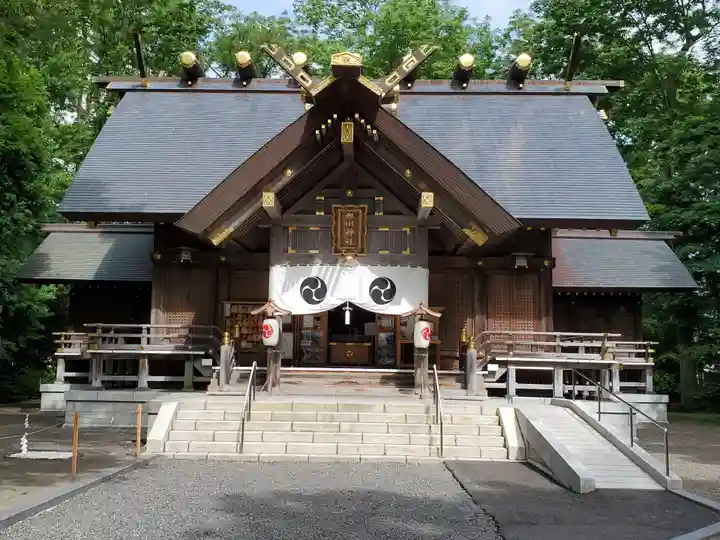 旭川神社の本殿・本堂