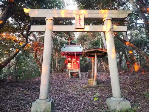 金山御獄大神の鳥居