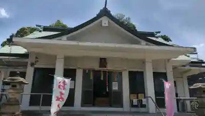 糸縄神社の{uncategorized: "未分類", other: "その他", undefined: "問題あり", building: "その他建物", grave: "お墓", sacred_gate: "鳥居", guardian: "狛犬", statue: "像", buddha: "仏像", history: "歴史", nature: "自然", garden: "庭園", animal: "動物", pagoda: "塔", temizu: "手水舎", mountain_gate: "山門・神門", sanctuary: "本殿・本堂", subordinate: "末社・摂社", art: "芸術", scenery: "景色", jizo: "地蔵", ema: "絵馬", goshuin: "御朱印", omikuji: "おみくじ", items: "授与品その他", amulet: "お守り", goshuincho: "御朱印帳", eats: "食事", festival: "お祭り", votive_dance: "神楽", shichigosan: "七五三参", wedding: "結婚式", experience: "体験その他", initially: "初詣", around: "周辺", anti_infection: "感染症対策"}