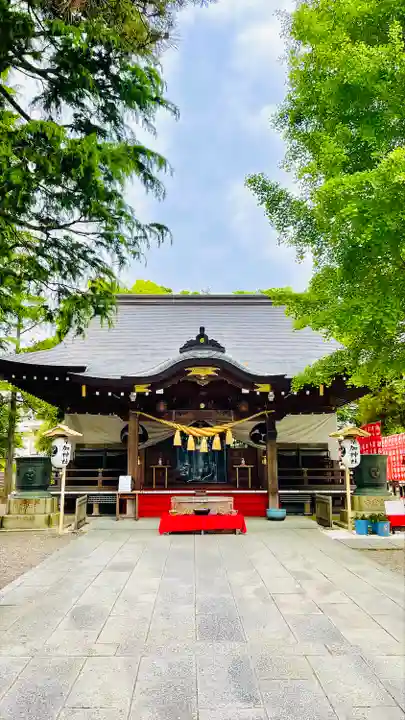 草加神社の本殿・本堂