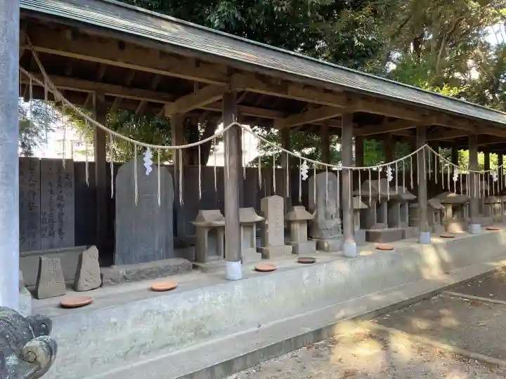 白髭神社の{uncategorized: "未分類", other: "その他", undefined: "問題あり", building: "その他建物", grave: "お墓", sacred_gate: "鳥居", guardian: "狛犬", statue: "像", buddha: "仏像", history: "歴史", nature: "自然", garden: "庭園", animal: "動物", pagoda: "塔", temizu: "手水舎", mountain_gate: "山門・神門", sanctuary: "本殿・本堂", subordinate: "末社・摂社", art: "芸術", scenery: "景色", jizo: "地蔵", ema: "絵馬", goshuin: "御朱印", omikuji: "おみくじ", items: "授与品その他", amulet: "お守り", goshuincho: "御朱印帳", eats: "食事", festival: "お祭り", votive_dance: "神楽", shichigosan: "七五三参", wedding: "結婚式", experience: "体験その他", initially: "初詣", around: "周辺", anti_infection: "感染症対策"}