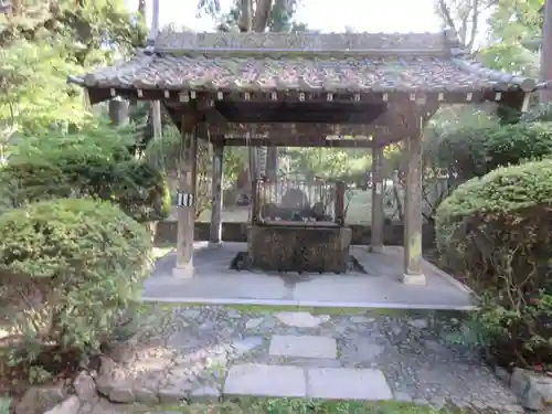 園城寺（三井寺）の手水舎