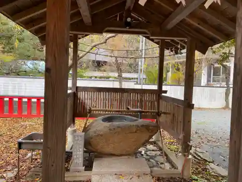 榊山稲荷神社の手水