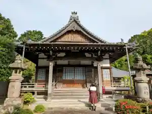 神護峯 中山寺の本殿・本堂