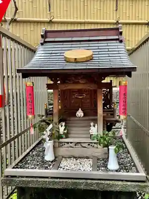 妻戀神社の末社・摂社
