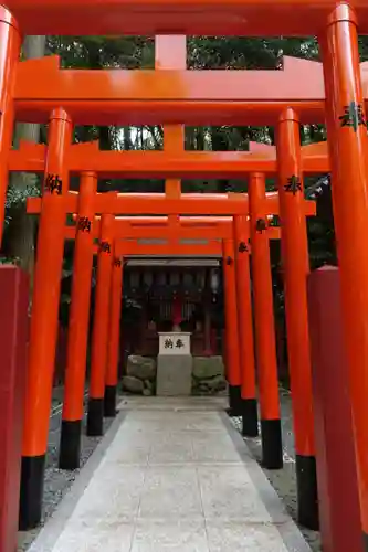 烏帽子形八幡神社の末社