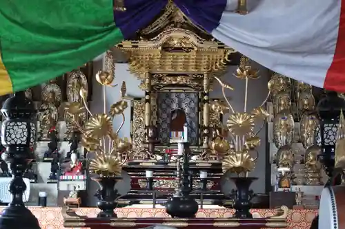 来応寺の本殿・本堂