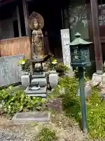地蔵院の{uncategorized: "未分類", other: "その他", undefined: "問題あり", building: "その他建物", grave: "お墓", sacred_gate: "鳥居", guardian: "狛犬", statue: "像", buddha: "仏像", history: "歴史", nature: "自然", garden: "庭園", animal: "動物", pagoda: "塔", temizu: "手水舎", mountain_gate: "山門・神門", sanctuary: "本殿・本堂", subordinate: "末社・摂社", art: "芸術", scenery: "景色", jizo: "地蔵", ema: "絵馬", goshuin: "御朱印", omikuji: "おみくじ", items: "授与品その他", amulet: "お守り", goshuincho: "御朱印帳", eats: "食事", festival: "お祭り", votive_dance: "神楽", shichigosan: "七五三参", wedding: "結婚式", experience: "体験その他", initially: "初詣", around: "周辺", anti_infection: "感染症対策"}