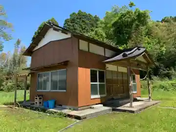 三郷神社の本殿・本堂