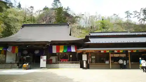 徳善院明王密寺の本殿