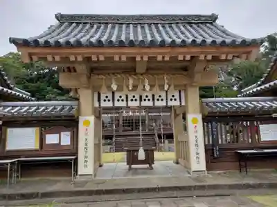 亀岡神社の山門・神門