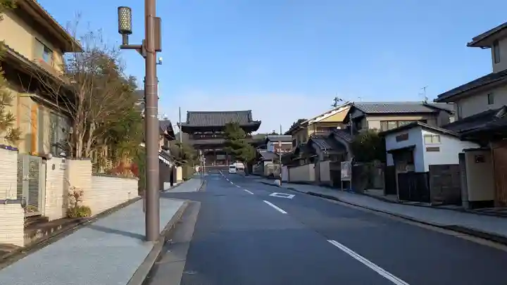 双和郷稲荷大明神の周辺