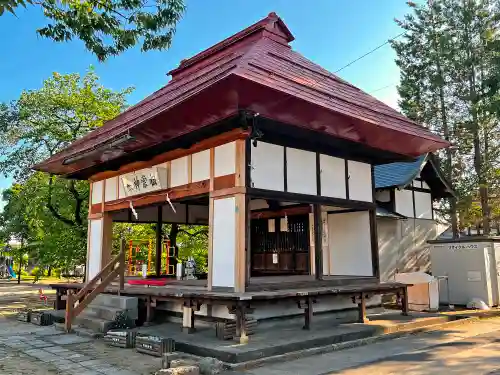 木留神社の本殿