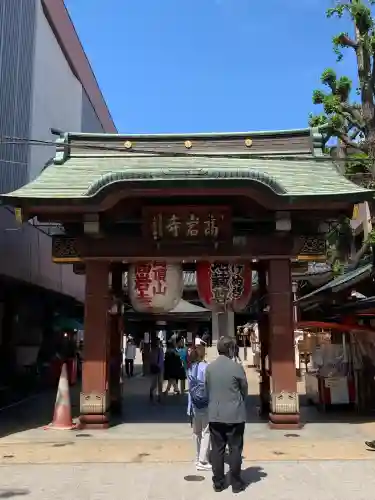 とげぬき地蔵尊 高岩寺の{uncategorized: "未分類", other: "その他", undefined: "問題あり", building: "その他建物", grave: "お墓", sacred_gate: "鳥居", guardian: "狛犬", statue: "像", buddha: "仏像", history: "歴史", nature: "自然", garden: "庭園", animal: "動物", pagoda: "塔", temizu: "手水舎", mountain_gate: "山門・神門", sanctuary: "本殿・本堂", subordinate: "末社・摂社", art: "芸術", scenery: "景色", jizo: "地蔵", ema: "絵馬", goshuin: "御朱印", omikuji: "おみくじ", items: "授与品その他", amulet: "お守り", goshuincho: "御朱印帳", eats: "食事", festival: "お祭り", votive_dance: "神楽", shichigosan: "七五三参", wedding: "結婚式", experience: "体験その他", initially: "初詣", around: "周辺", anti_infection: "感染症対策"}
