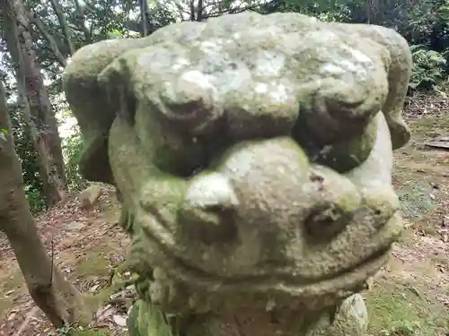 上堂神社の狛犬