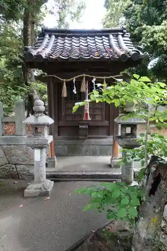 神服神社の末社