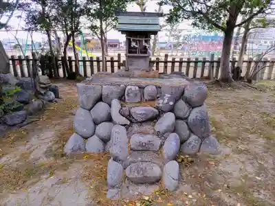 神明社(金柳町)の末社・摂社