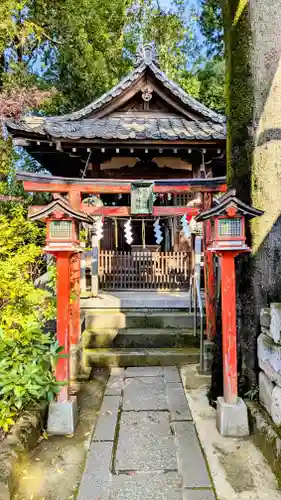 馬橋稲荷神社の末社・摂社