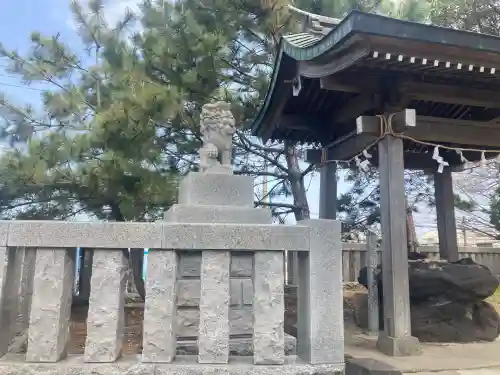 久里浜住吉神社の{uncategorized: "未分類", other: "その他", undefined: "問題あり", building: "その他建物", grave: "お墓", sacred_gate: "鳥居", guardian: "狛犬", statue: "像", buddha: "仏像", history: "歴史", nature: "自然", garden: "庭園", animal: "動物", pagoda: "塔", temizu: "手水舎", mountain_gate: "山門・神門", sanctuary: "本殿・本堂", subordinate: "末社・摂社", art: "芸術", scenery: "景色", jizo: "地蔵", ema: "絵馬", goshuin: "御朱印", omikuji: "おみくじ", items: "授与品その他", amulet: "お守り", goshuincho: "御朱印帳", eats: "食事", festival: "お祭り", votive_dance: "神楽", shichigosan: "七五三参", wedding: "結婚式", experience: "体験その他", initially: "初詣", around: "周辺", anti_infection: "感染症対策"}