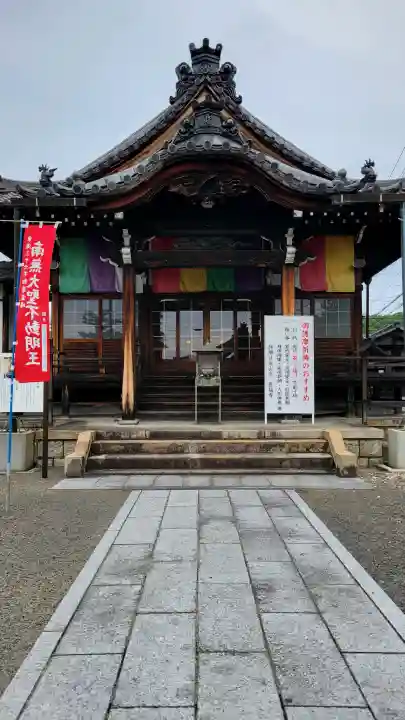 長福寺の{uncategorized: "未分類", other: "その他", undefined: "問題あり", building: "その他建物", grave: "お墓", sacred_gate: "鳥居", guardian: "狛犬", statue: "像", buddha: "仏像", history: "歴史", nature: "自然", garden: "庭園", animal: "動物", pagoda: "塔", temizu: "手水舎", mountain_gate: "山門・神門", sanctuary: "本殿・本堂", subordinate: "末社・摂社", art: "芸術", scenery: "景色", jizo: "地蔵", ema: "絵馬", goshuin: "御朱印", omikuji: "おみくじ", items: "授与品その他", amulet: "お守り", goshuincho: "御朱印帳", eats: "食事", festival: "お祭り", votive_dance: "神楽", shichigosan: "七五三参", wedding: "結婚式", experience: "体験その他", initially: "初詣", around: "周辺", anti_infection: "感染症対策"}