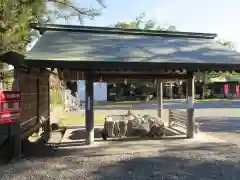 闘鶏神社の手水