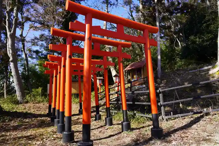 西坂ねこ稲荷神社の鳥居