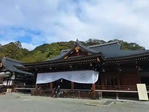 大神神社の{uncategorized: "未分類", other: "その他", undefined: "問題あり", building: "その他建物", grave: "お墓", sacred_gate: "鳥居", guardian: "狛犬", statue: "像", buddha: "仏像", history: "歴史", nature: "自然", garden: "庭園", animal: "動物", pagoda: "塔", temizu: "手水舎", mountain_gate: "山門・神門", sanctuary: "本殿・本堂", subordinate: "末社・摂社", art: "芸術", scenery: "景色", jizo: "地蔵", ema: "絵馬", goshuin: "御朱印", omikuji: "おみくじ", items: "授与品その他", amulet: "お守り", goshuincho: "御朱印帳", eats: "食事", festival: "お祭り", votive_dance: "神楽", shichigosan: "七五三参", wedding: "結婚式", experience: "体験その他", initially: "初詣", around: "周辺", anti_infection: "感染症対策"}