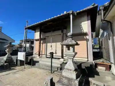 願成寺観音堂の{uncategorized: "未分類", other: "その他", undefined: "問題あり", building: "その他建物", grave: "お墓", sacred_gate: "鳥居", guardian: "狛犬", statue: "像", buddha: "仏像", history: "歴史", nature: "自然", garden: "庭園", animal: "動物", pagoda: "塔", temizu: "手水舎", mountain_gate: "山門・神門", sanctuary: "本殿・本堂", subordinate: "末社・摂社", art: "芸術", scenery: "景色", jizo: "地蔵", ema: "絵馬", goshuin: "御朱印", omikuji: "おみくじ", items: "授与品その他", amulet: "お守り", goshuincho: "御朱印帳", eats: "食事", festival: "お祭り", votive_dance: "神楽", shichigosan: "七五三参", wedding: "結婚式", experience: "体験その他", initially: "初詣", around: "周辺", anti_infection: "感染症対策"}
