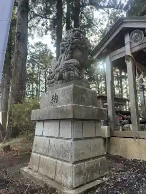 坪沼八幡神社の狛犬