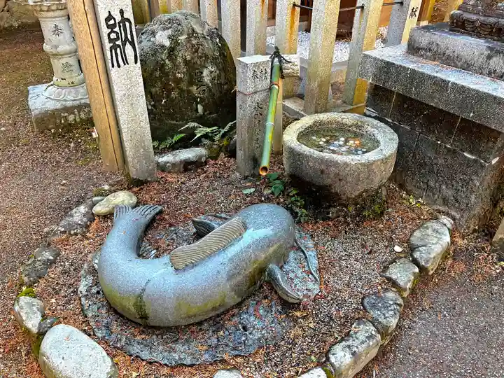 大村神社の手水舎