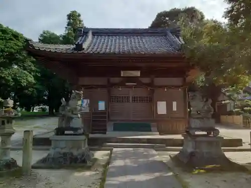 謁播神社の本殿・本堂