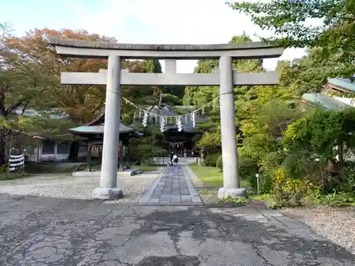 彌高神社の鳥居