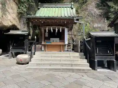 銭洗弁財天宇賀福神社(神奈川県)