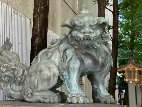 花園神社の狛犬