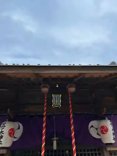 三ツ木神社の本殿