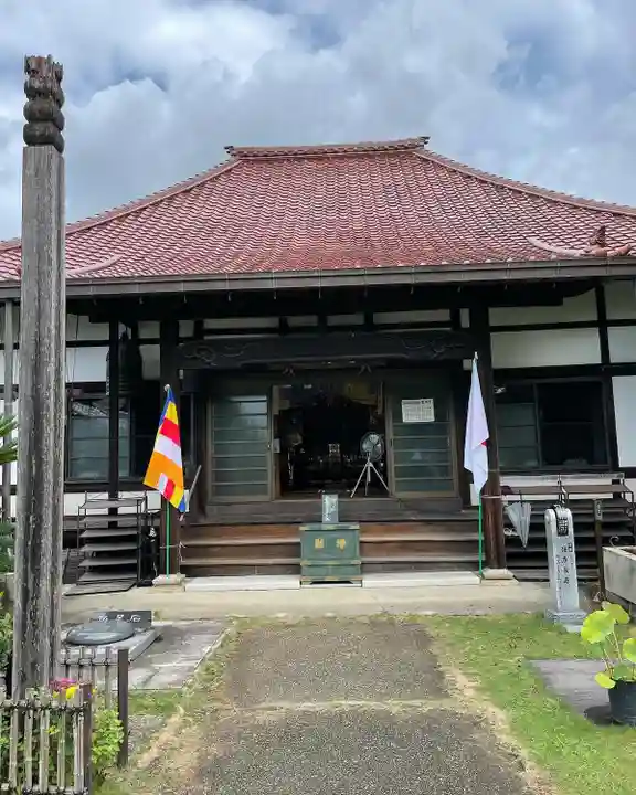 龍渕寺の本殿・本堂