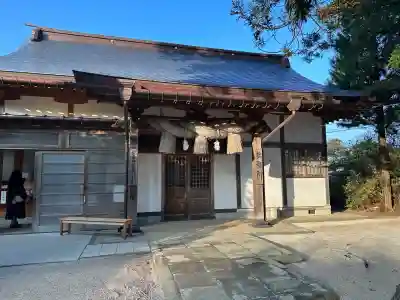 八重垣神社の{uncategorized: "未分類", other: "その他", undefined: "問題あり", building: "その他建物", grave: "お墓", sacred_gate: "鳥居", guardian: "狛犬", statue: "像", buddha: "仏像", history: "歴史", nature: "自然", garden: "庭園", animal: "動物", pagoda: "塔", temizu: "手水舎", mountain_gate: "山門・神門", sanctuary: "本殿・本堂", subordinate: "末社・摂社", art: "芸術", scenery: "景色", jizo: "地蔵", ema: "絵馬", goshuin: "御朱印", omikuji: "おみくじ", items: "授与品その他", amulet: "お守り", goshuincho: "御朱印帳", eats: "食事", festival: "お祭り", votive_dance: "神楽", shichigosan: "七五三参", wedding: "結婚式", experience: "体験その他", initially: "初詣", around: "周辺", anti_infection: "感染症対策"}