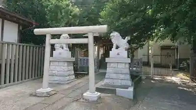 滝野川八幡神社の鳥居