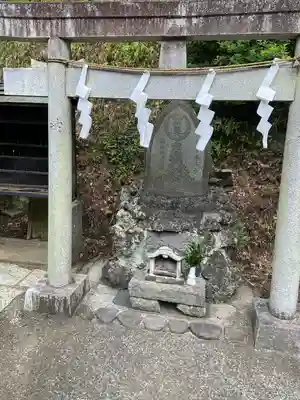 銭洗弁財天宇賀福神社(神奈川県)