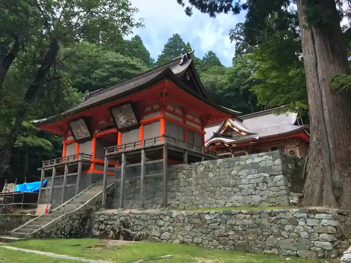 名草神社の本殿・本堂